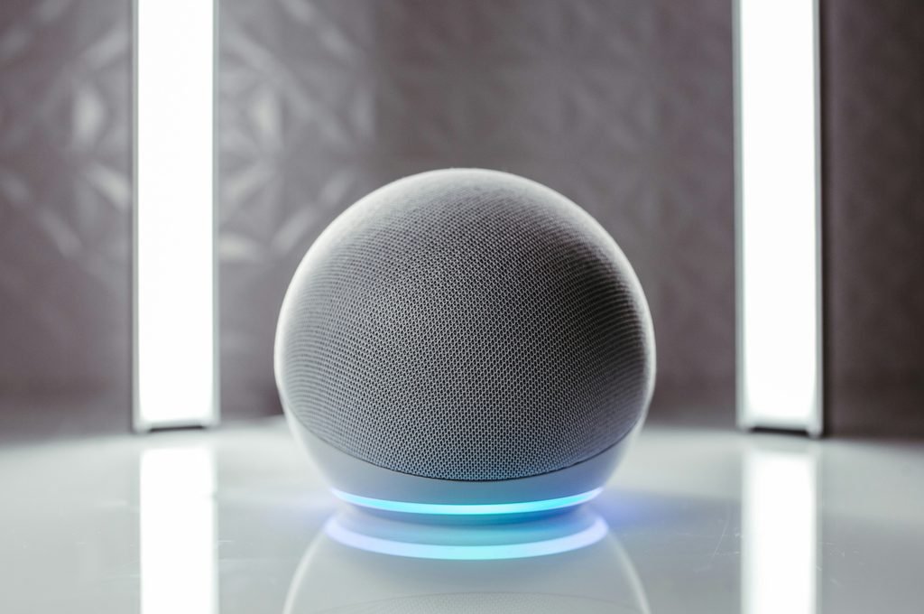 🎧Vale a Pena Comprar a Alexa Echo Dot 5 em 2026? Review Completo alexa echo dot 5 branca