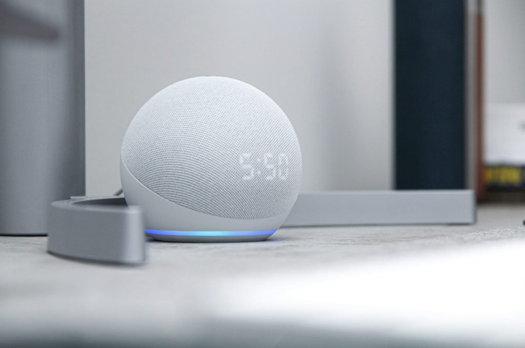 🎧Vale a Pena Comprar a Alexa Echo Dot 5 em 2026? Review Completo alexa echo dot 5 branca relogio